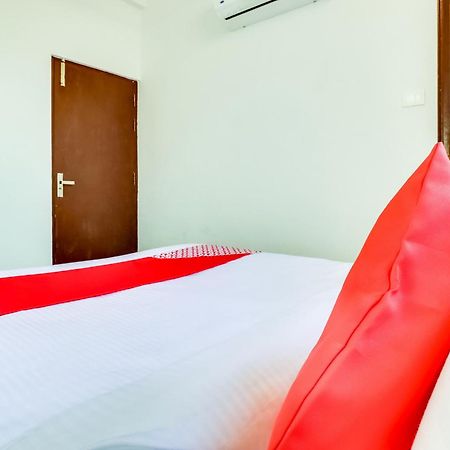 Hotel O The Velvet Chinhat Tiraha Kültér fotó