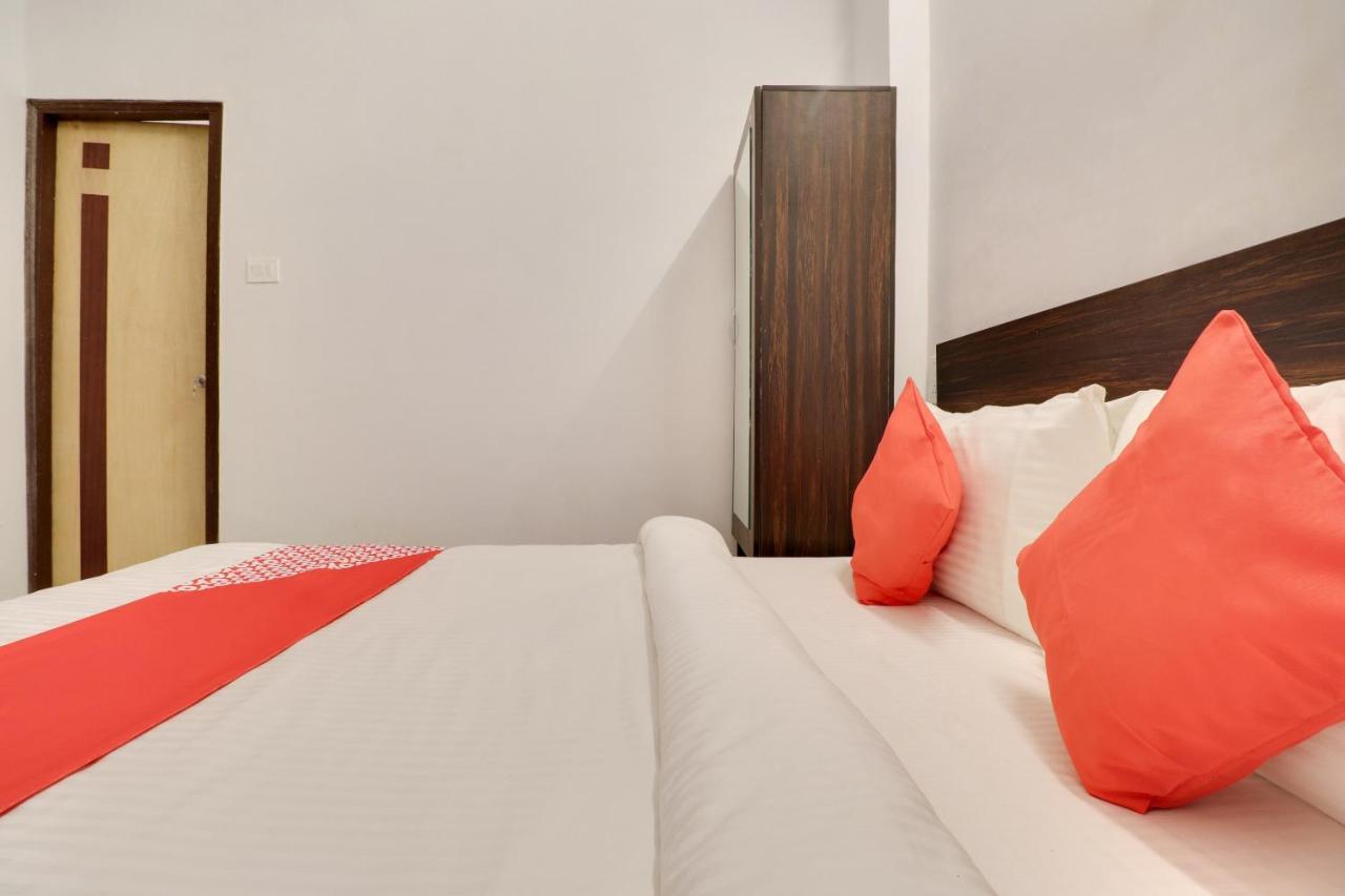 Hotel O The Velvet Chinhat Tiraha Kültér fotó
